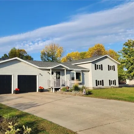 Image 1 - 781 6th Street Northeast, Perham, Otter Tail County, MN 56573, USA - House for sale