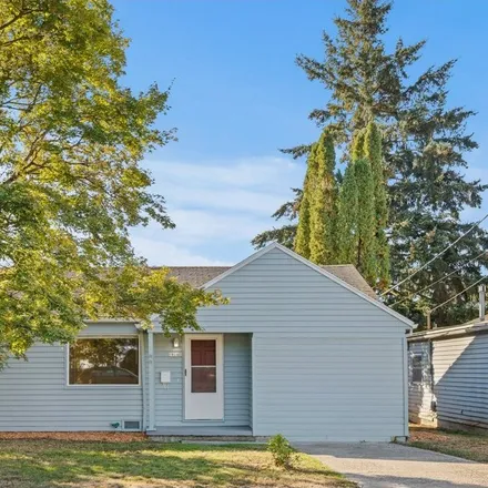 Buy this 3 bed house on 8914 Southeast Hawthorne Boulevard in Portland, OR 97216
