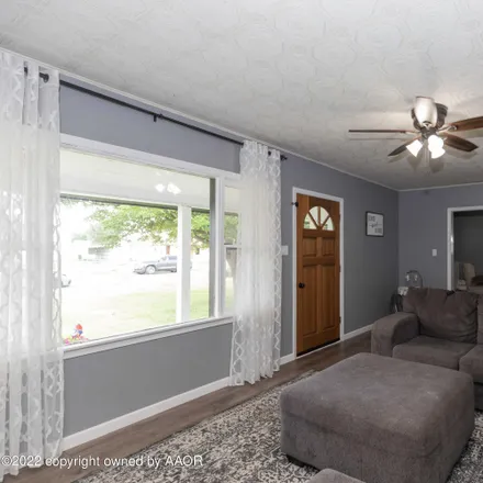 Image 4 - 405 South Williston Street, White Deer, Carson County, TX 79097, USA - House for sale