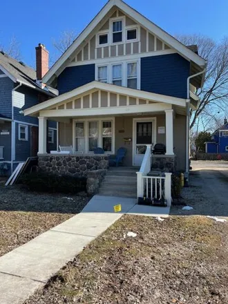 Buy this studio house on 1085 South Forest Avenue in Ann Arbor, MI 48104