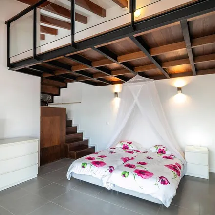 Rent this 4 bed house on 8375-049 Distrito de Évora