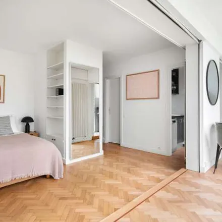 Image 7 - 8 Rue Saint-Placide, 75006 Paris, France - Apartment for rent
