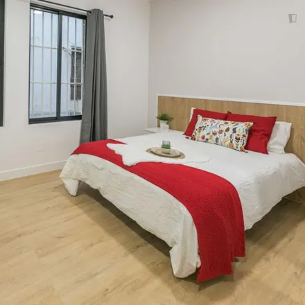 Rent this 8 bed room on Madrid in Dantxari, Calle de Ventura Rodríguez