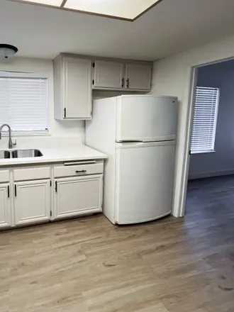 Image 5 - Paradise, Midtown UNLV, NV, US - Room for rent