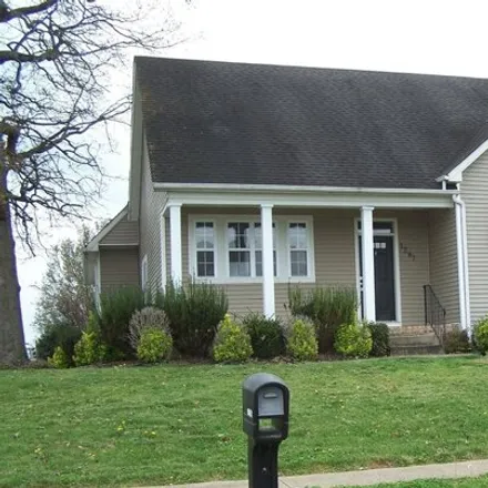 Buy this 3 bed house on 875 Springfield Boulevard in Warren County, KY 42104
