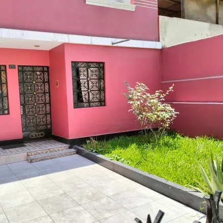 Buy this 4 bed house on Calle Las Quenas in San Juan de Lurigancho, Lima Metropolitan Area 15401