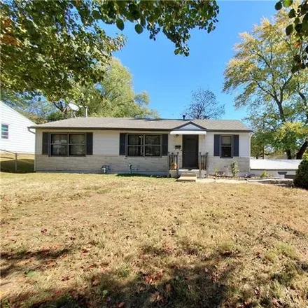 Buy this 3 bed house on 1619 North 44th Street in Kansas City, KS 66102