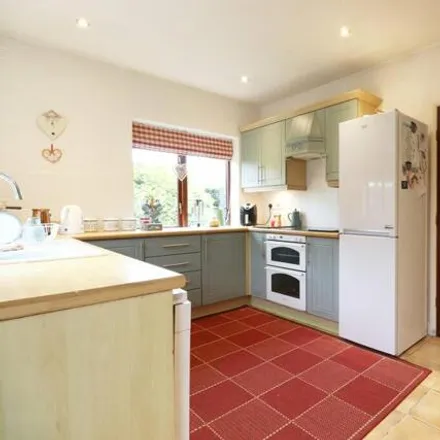 Image 2 - Holme Lane, Scunthorpe, Dn16 - House for sale