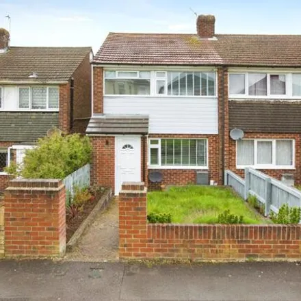 Buy this 3 bed duplex on Butt's Road in Southampton, SO19 1BS