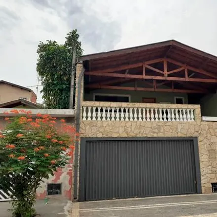 Buy this 3 bed house on Rua Clara Nunes in Pompéia, Piracicaba - SP