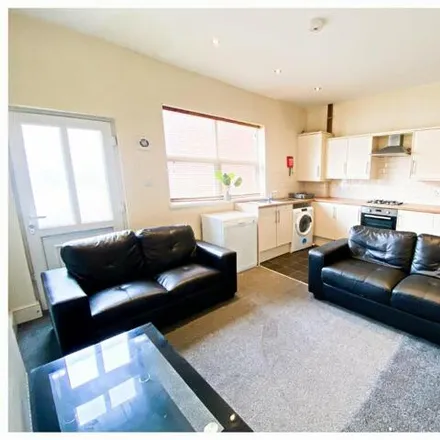 Rent this 5 bed townhouse on 34 Sharrow Street in Sheffield, S11 8BY