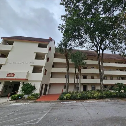 Rent this 2 bed condo on 12524 Shoreline Dr Apt 402 in Wellington, Florida