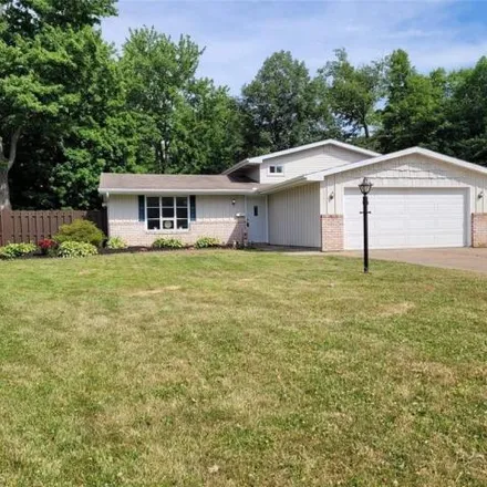 Buy this 3 bed house on 4899 Princess Anne Court in Lorain, OH 44052