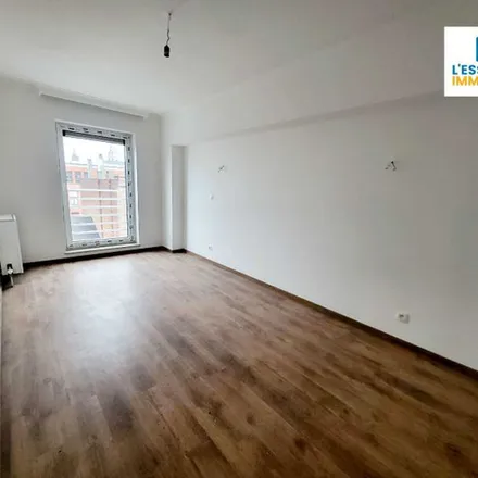 Rent this 3 bed apartment on Place Vauban 23 in 6000 Charleroi, Belgium