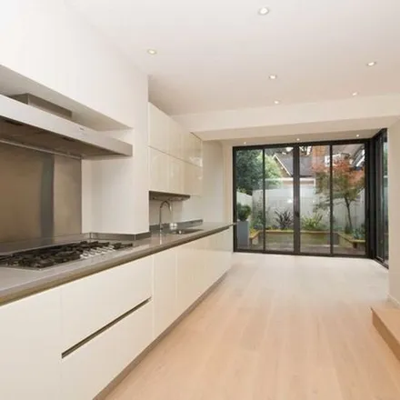 Rent this 5 bed apartment on 8 Fairfax Road in London, W4 1EW