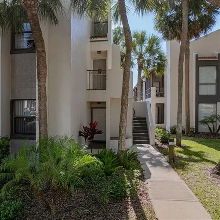 Buy this 2 bed condo on 292 Laural Cove Way in Polk County, FL 33884