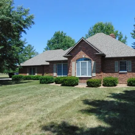 Buy this 4 bed house on 1851 Chelsea Drive in Clinton, MO 64735