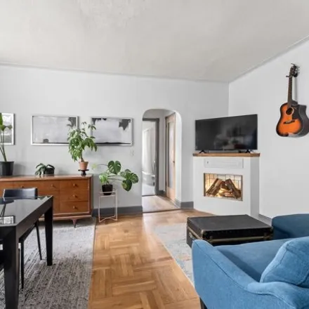 Image 2 - 131 East 157th Street, New York, NY 10451, USA - Apartment for sale