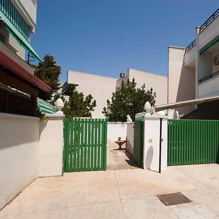 Rent this 2 bed apartment on Via dei garofani in 73014 Gallipoli LE, Italy