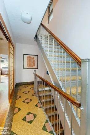 Image 6 - 240 East 33rd Street, New York, NY 10016, USA - Townhouse for sale
