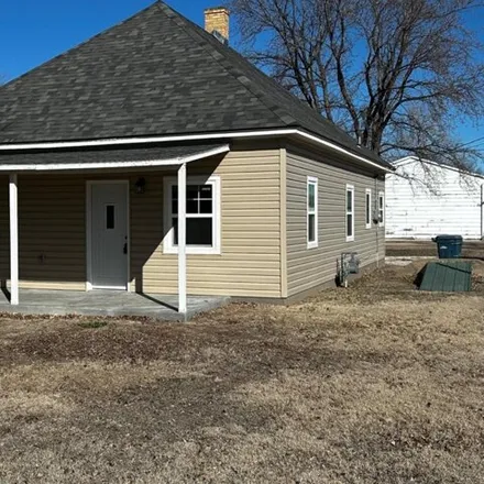 Buy this 3 bed house on 200 West 15th Street in Larned, KS 67550