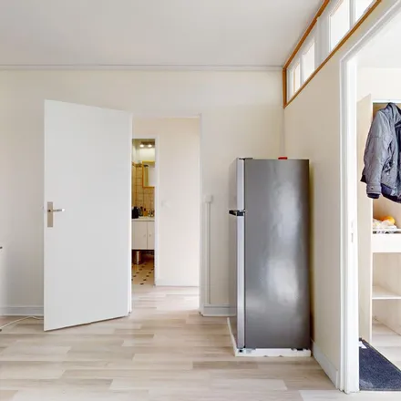 Rent this 4 bed apartment on 10 Résidence du Parc de Petit Bourg in 91000 Évry-Courcouronnes, France