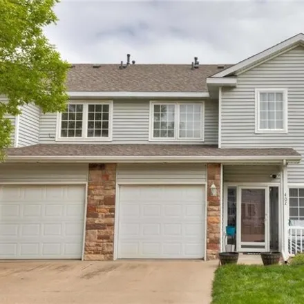 Image 1 - 5829 North Valley Drive, Des Moines, IA 50312, USA - House for sale