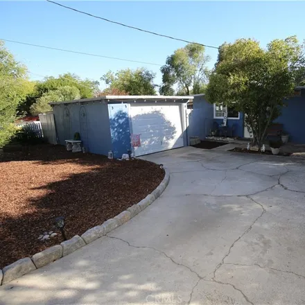 Buy this 2 bed house on 616 Moss Avenue in Paso Robles, CA 93447