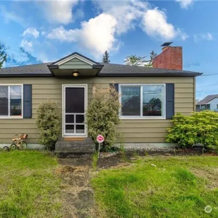 Image 2 - 3270 S 74th St, Tacoma, Washington, 98409 - House for sale