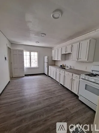 Rent this 1 bed apartment on 1004 Linda Vista Ave