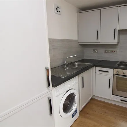 Image 3 - Lexington Building, Fairfield Road, Old Ford, London, E3 2YJ, United Kingdom - Apartment for rent