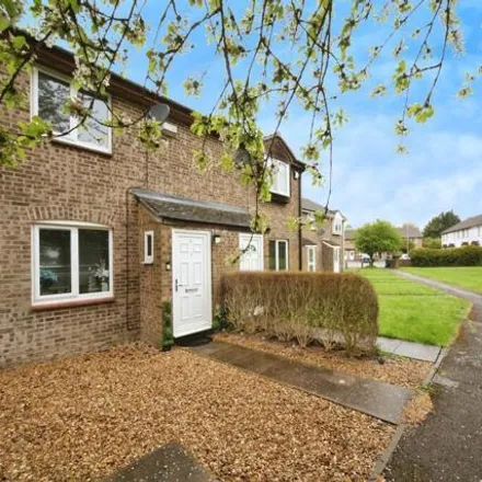 Buy this 2 bed townhouse on Nash Close in Houghton Regis, LU5 5SS