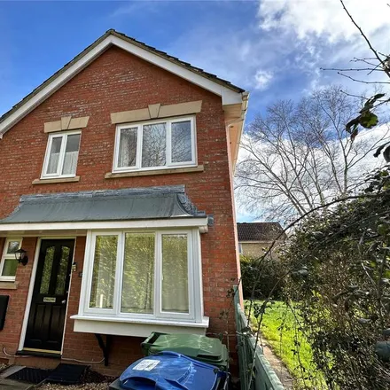 Rent this 3 bed house on Primrose Way in Chippenham, SN14 6XW