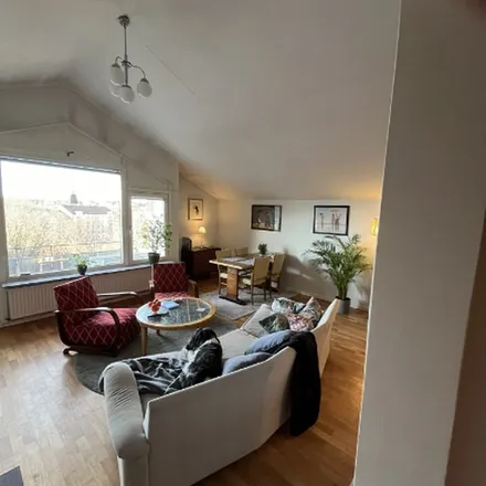 Rent this 3 bed apartment on Luthagsesplanaden 18B in 752 25 Uppsala, Sweden