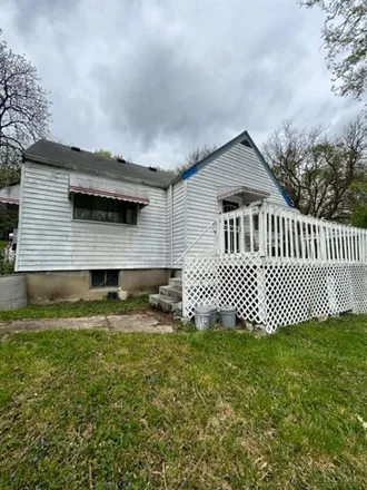 Buy this 2 bed house on 2533 Luckey Avenue in Cincinnati, OH 45225