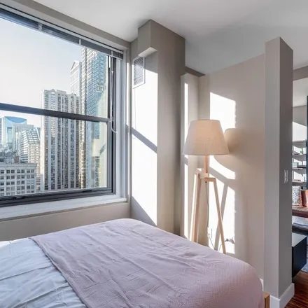 Rent this studio apartment on Chicago