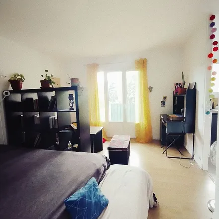 Rent this 1 bed apartment on 2bis Place du Général de Gaulle in 93100 Montreuil, France