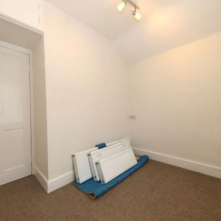 Rent this 3 bed townhouse on 332 Whippendell Road in Holywell, WD18 7BX