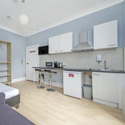 Rent this studio apartment on 22 Marloes Road in London, W8 5LL