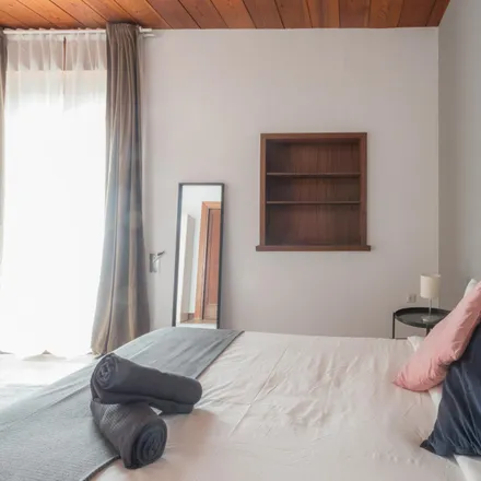 Rent this 7 bed room on Madrid in Marre Moerel Design Studio, Calle de la Luna