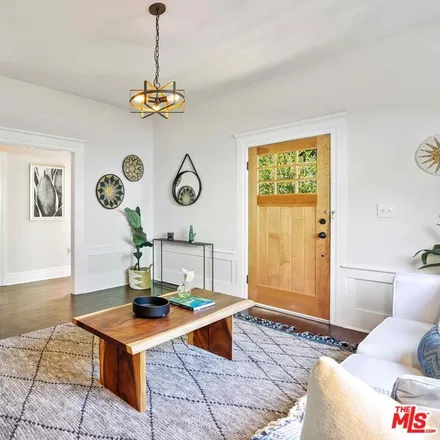 Image 5 - 2147 Clinton Street, Los Angeles, CA 90026, USA - House for sale