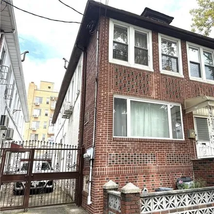 Image 1 - 927 56th Street, New York, NY 11219, USA - House for sale