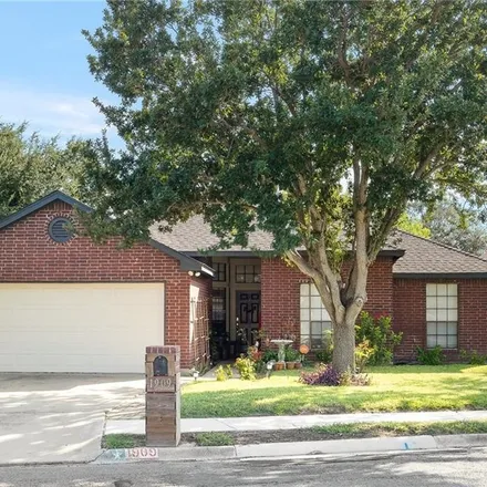 Buy this 3 bed house on 1909 Warbler Avenue in McAllen, TX 78504