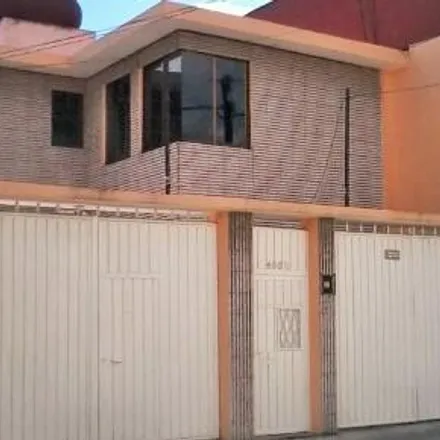 Buy this studio house on Calle Melero y Piña in 50090 Toluca, MEX