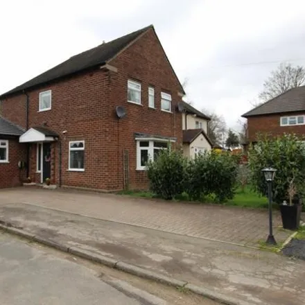 Buy this 3 bed duplex on Beverley Avenue in Appleton, Cheshire