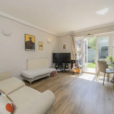 Rent this 3 bed apartment on Marlborough Mews in London, SW2 5TE