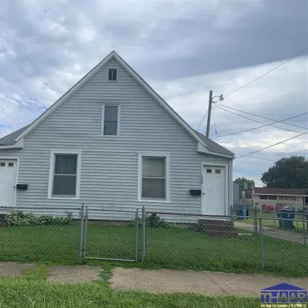 Image 1 - 1315 1st Avenue, Terre Haute, IN 47807, USA - Duplex for sale