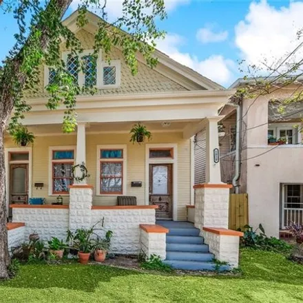 Buy this 4 bed house on 1828 Moss Street in New Orleans, LA 70119