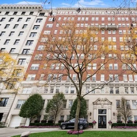 Rent this 3 bed condo on 219 East Lake Shore Drive in Chicago, IL 60611
