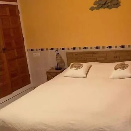 Rent this 3 bed house on 29740 Vélez-Málaga